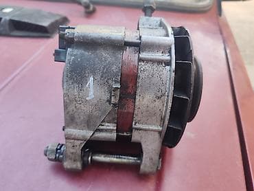 kalorifer za kola: Alternator Lada Lada 2108 Samara br.1. Polovno, ocuvano. Originalno — 1