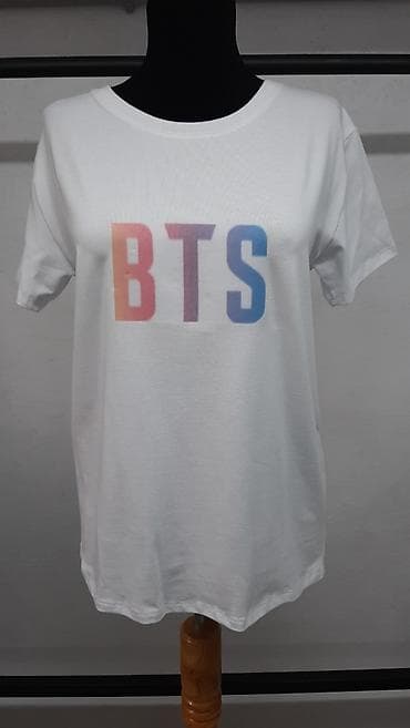 rock majice: Majica BTS crop top bela odmah dostupana u velicini L. Majice se siju — 1