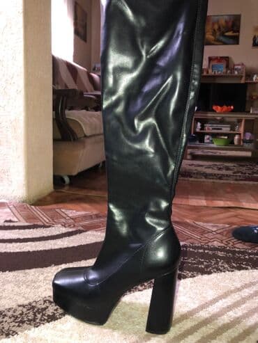 Women's Sneakers and athletic shoes: Čizme, 37 — 2