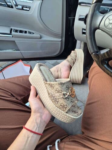 grubin papuce sa sljokicama: Fashion slippers, 40 — 2