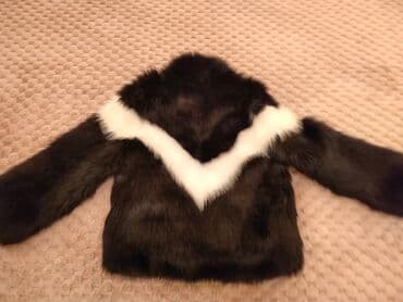 stradivarius sivi kaput: M (EU 38), With lining, Faux fur, color - Black — 2