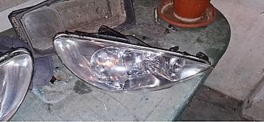 reno 5: FAROVI NOVI TIP H7 ZA PEUGEOT 206 | novi tip farovi h7.Cena je 50e — 1