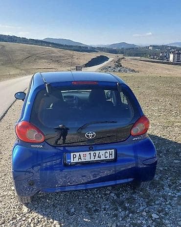 kupujem skuter do 300 evra: Toyota Aygo 1,0 BENZIN-TNG Registrovan do 05.01.2027. TNG atestiran — 3