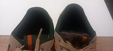 stradivarius s: Patike u dobrom stanju. Broj 42.Novi Beograd blok 62 — 8