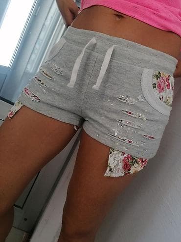 Šortsevi, Bermude: Šortc predivan
Vel S M — 1