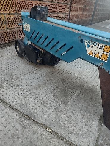 Welding Machines: Cepač za drva 5T - Cepač za drva donešen iz Nemačke model GUDE W — 5