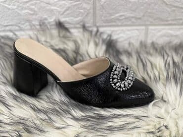 nike papuce benassi: 2200din
.
36-40 — 5