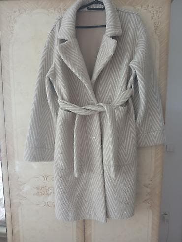 Women's Footwear: Ženski kaput sa vezivanjem u struku placen 18 000 din - Model: ravna — 1