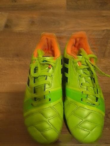 Oprema za skijanje: Kopacke ADIDAS br 34 gaziste 210 mm su u odlicnom stanju sa sitnim — 10