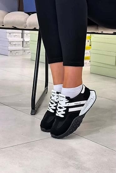 jordan patike djak: Brojevi 
36-40
2700💥
OR💥 — 3