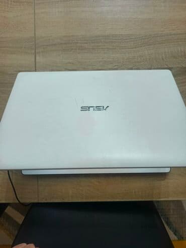 ASUS: 15.6 " — 1