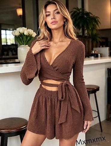 devojke za brak: Komplet: 2400 dinara
S M L — 6