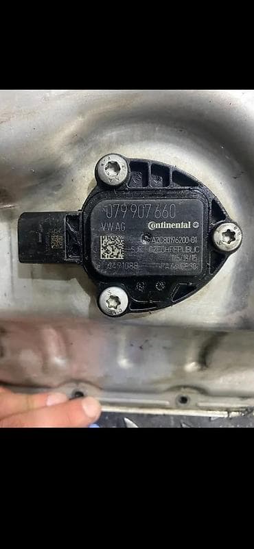 za motor: AUDI Q7 4M 15-23 SENZOR NIVOA ULJA | Audi q7 q5 q3 q2 A1 A3 A4 A5 — 2
