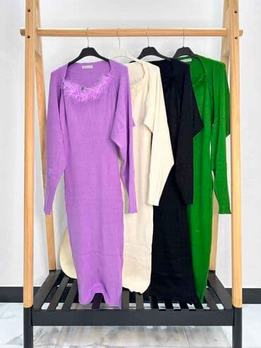 Women's Clothing: 3000 — 2