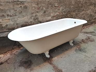tuš kada 90x90: Stara tučana kada - Materijal: liveno gvožđe (tuč), emajlirana — 1