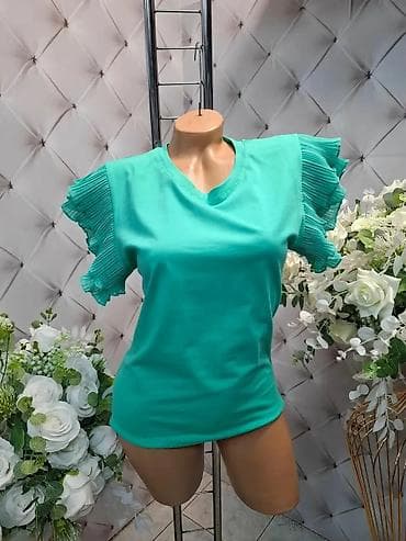 pull and bear jakne: Ženska majica sa plisiranim volan rukavima - Model: kratki rukavi sa — 4