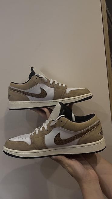 jordan dior: Nike Air Jordan 1 Low SE “Brown Elephant “patike - Silueta: Air — 2