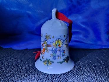 Porcelansko zvono novo 1985godina.Hutschenreuther Nemacka. Zvono na lalafo.rs Porcelansko zvono novo 1985godina.Hutschenreuther Nemacka. Zvono