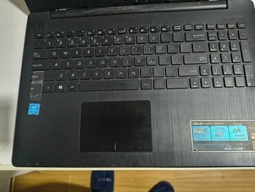 remington masinica za brijanje: Intel Pentium, 4 GB OZU, 15.6 " — 6