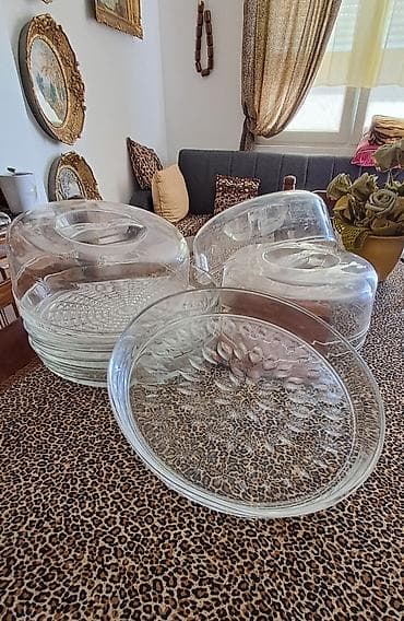 luster sa ventilatorom cena: Zvono za torte kolače i peciva. Tacna je staklena prečnika 28 cm, a — 2