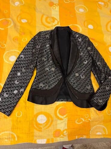 M (EU 38), Polyester