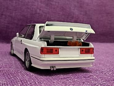 Sports & Leisure: BMW M3 E30 "Kocka" 1:24 White Perla NOVO! Model BMW serije 3 — 7