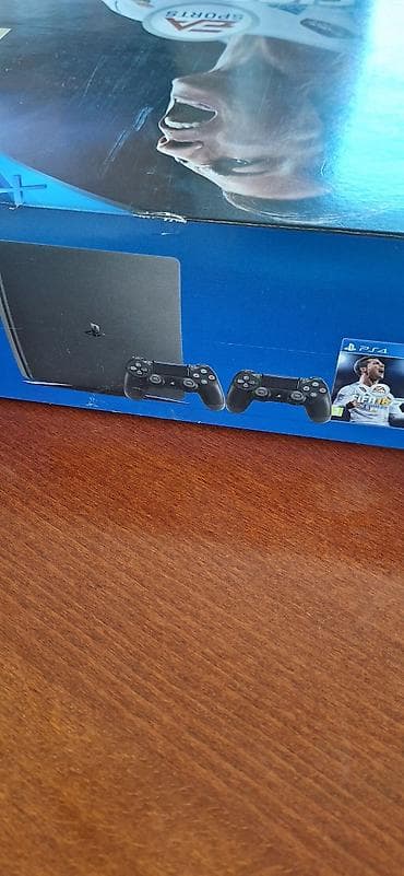 playstation 5: Sony PS4 1TB i dva dzojstika — 4