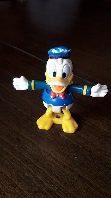 Paja patak figurica stara figurica paja patak. Pomeraju joj se noge i
