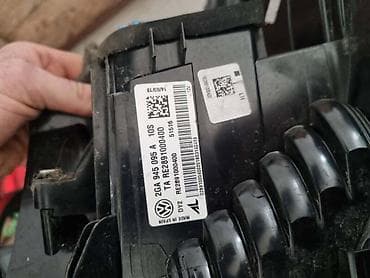 punjaci za akumulatore: ZADNJA LEVA LAMPA ZA VOLKSWAGEN T-ROC | saljemo brzom postom ili — 3