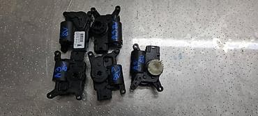 iglice za pumpu: MOTOR KLAPNE GREJANJA ZA AUDI A3 - 5Q0907511A | Motor klapne — 1