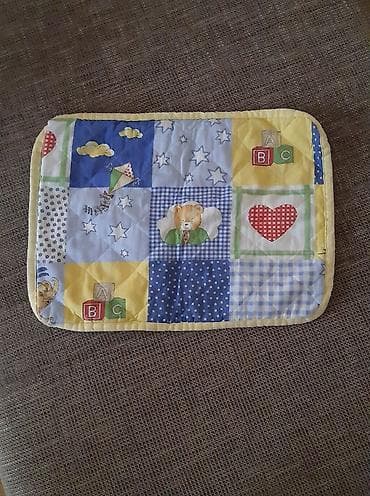 Podloga za bebe – šarena prošivena mini dekica - Dimenzije: 45 x 33