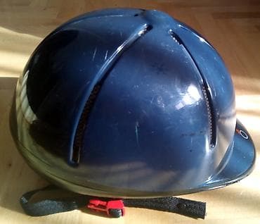 Football boots: Kaciga za jahanje M: 52-56 cm Kaciga za jahanje Veličina M: 52-56 — 4