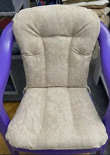 prodaja posteljine novi pazar: Jastuci za stolice sedište i naslon.Komplet udobnih,debelo punjenih — 2