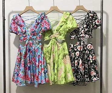 Men's Clothing: Floral mini haljina sa puf rukavima i vezivanjem na leđima - Kroj — 4