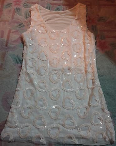 tunike elegantne: Prelepa tunika svecana elegantna. napred su sljokice. Od sljokica — 5