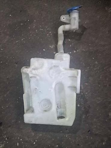 BOCA ZA BRISAČE ZA VOLKSWAGEN GOLF 5, PASSAT B6, PASSAT B7 na lalafo.rs BOCA ZA BRISAČE ZA VOLKSWAGEN GOLF 5, PASSAT B6, PASSAT B7