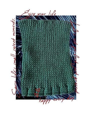 Kancelarijski nameštaj: Prsluk novi ručno pleteni vel XL. Obim grudi 80 cm, dužina 53 cm — 8