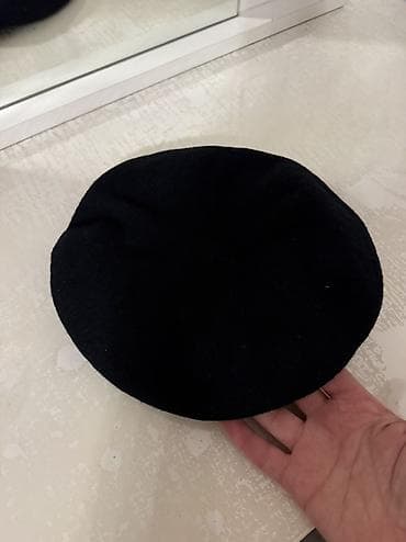 Crna beretka Bluestone by Kluntz Company - Klasična okrugla beretka u