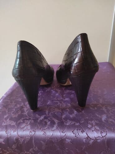 mokasine novi sad: Pumps, Boreli, 38 — 3