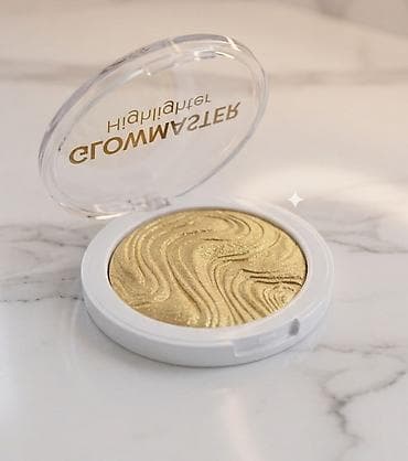 stvari od metala: Hajlajter u kamenu – zlatni sjaj - Tekstura: svilenkasta, fino — 1