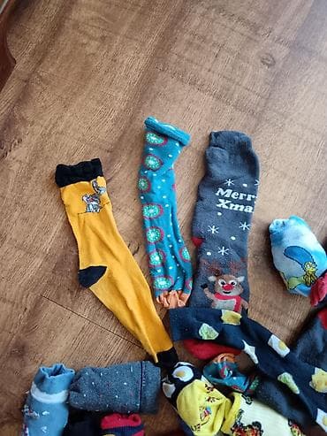 paket 110: Veliki miks dečjih čarapa – raznobojne, sa šarama i likovima iz — 3