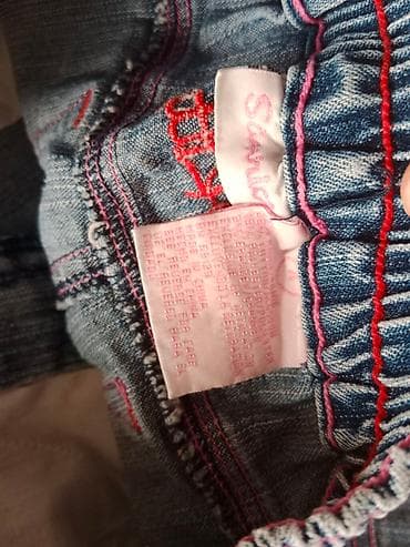 otkup decije garderobe: Hello Kitty🩷 original Sanrio 🩷 šorc za devojčice Veličina 4 može i — 4