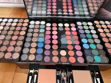 Suplementi: I. 12. Sminka Kofer sa sminkom Paleta sminke Set sminke 194 boje — 3