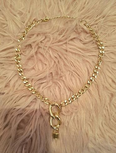 Ogrlica u boji zlata. Nije koriscena.
Samo prodaja na lalafo.rs Ogrlica u boji zlata. Nije koriscena.
Samo prodaja