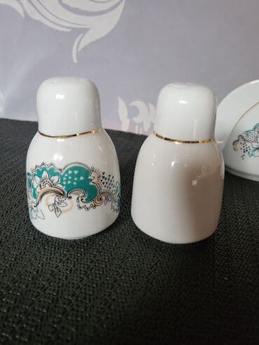 vojni set za jelo: Set nov salnik i drzac za salvete Apulum porcelan 70te.god. Nov set — 5