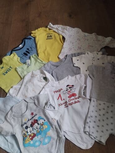 jednodelni skafanderi za decu: Paket: Bodiji, Unisex, uzrast: 3-6 meseci — 1