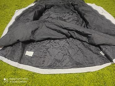 bela kapa: Jakna velicina L, bez tragova nosenja. Duzina 71 Rukavi mereno od — 6