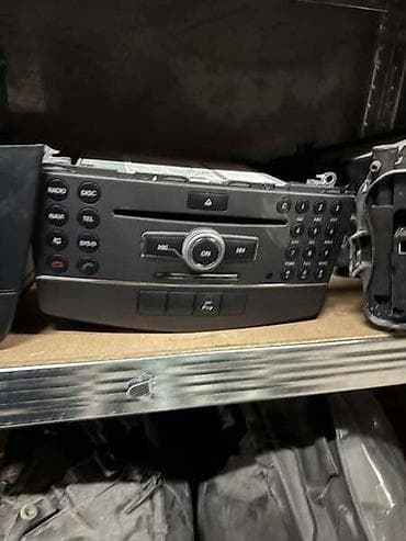 guvernal za motor: RADIO W204 ZA MERCEDES BENZ C KLASA, C 180, C 160 . | Radio za — 1