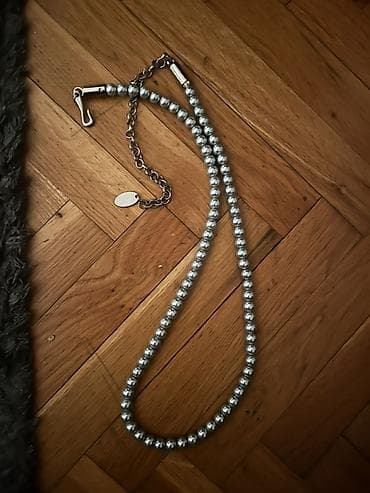 Elegantna ogrlica sa sivim perlama - Klasična niska perli u