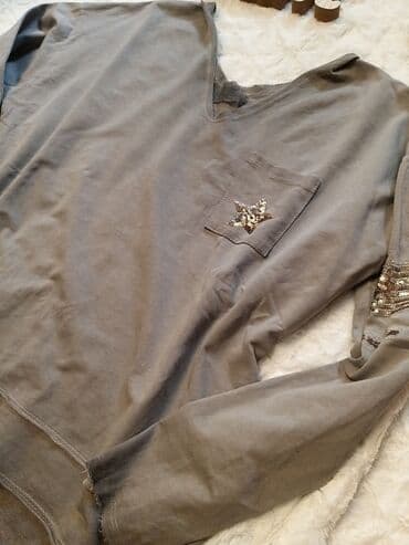 3 decembar duks: Baggy italijanski duks L/XL Divan,tanji duks baggy kroja. Nikad nosen — 3